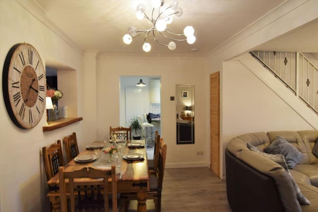 Mikes At Menai - Stylish & Spacious 3 Bed House In Menai Bridge. Luaran gambar